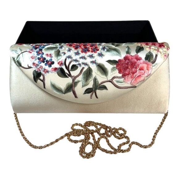 Traska Silk Floral Embroidered Clutch Purse Gold Chain Strap Satin Finish VTG - Picture 4 of 14